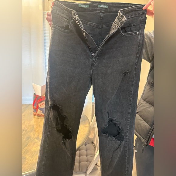 Wild Fable Ripped High Rise Jeans Size 8 - Picture 3 of 4
